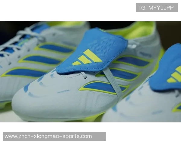 阿迪儿童足球鞋助力小球员成长快乐运动体验尽在其中